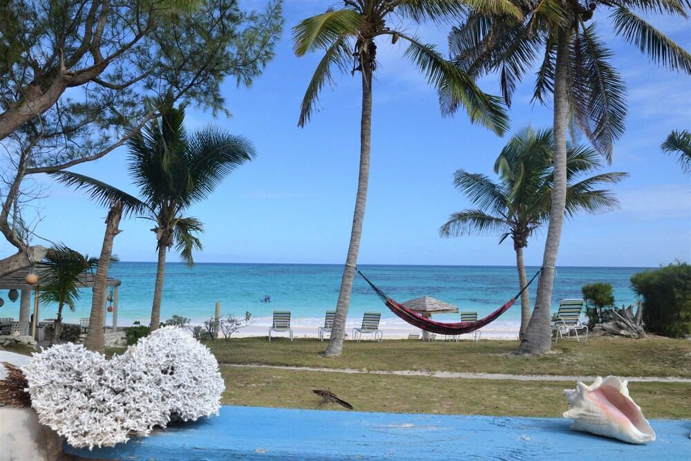 Greenwood Beach Resort Bailey Town  Bagian luar foto